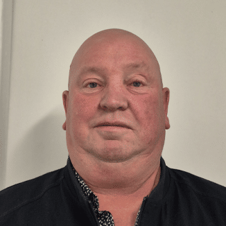 marc bénévole foire exposition de la chapelle des marais - luckycom mathilde boudet site web