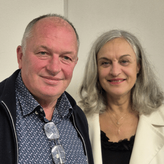 sylvianne et jean paul bénévole foire exposition de la chapelle des marais - luckycom mathilde boudet site web